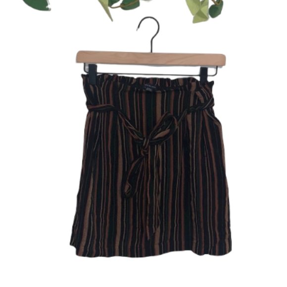 American Eagle New With Tags Paper Bag Tie Skirt Size Small S - Picture 1 of 10